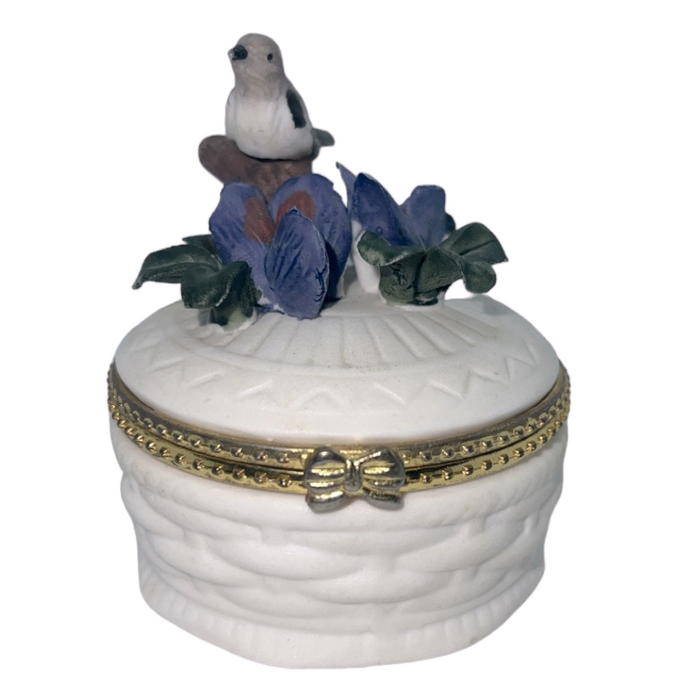 BIRD AND FLOWER HINGED TRINKET BOX VINTAGE CERAMIC